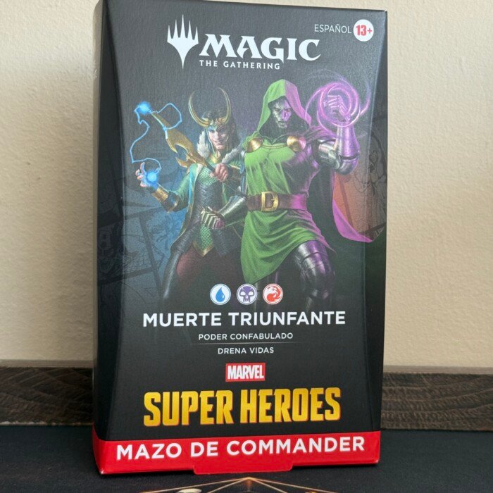 Muerte triunfante precon Commander Doctor Muerte Marvel en español sellado
